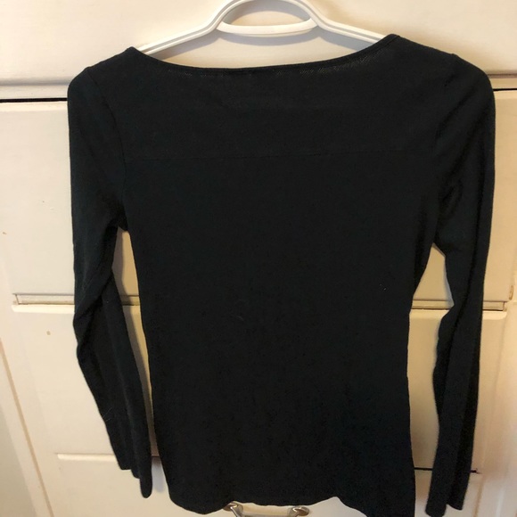 Sheer lace detail - Picture 2 of 4